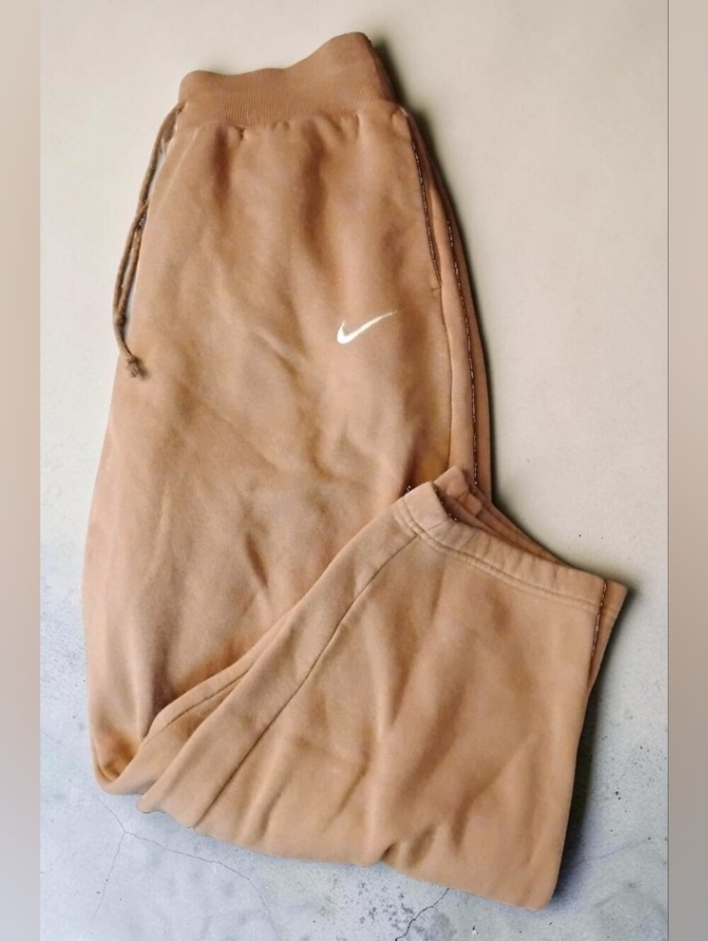 Nike Women's Sportswear Phoenix Fleece High-Waisted  Sweatpants Joggers Medium